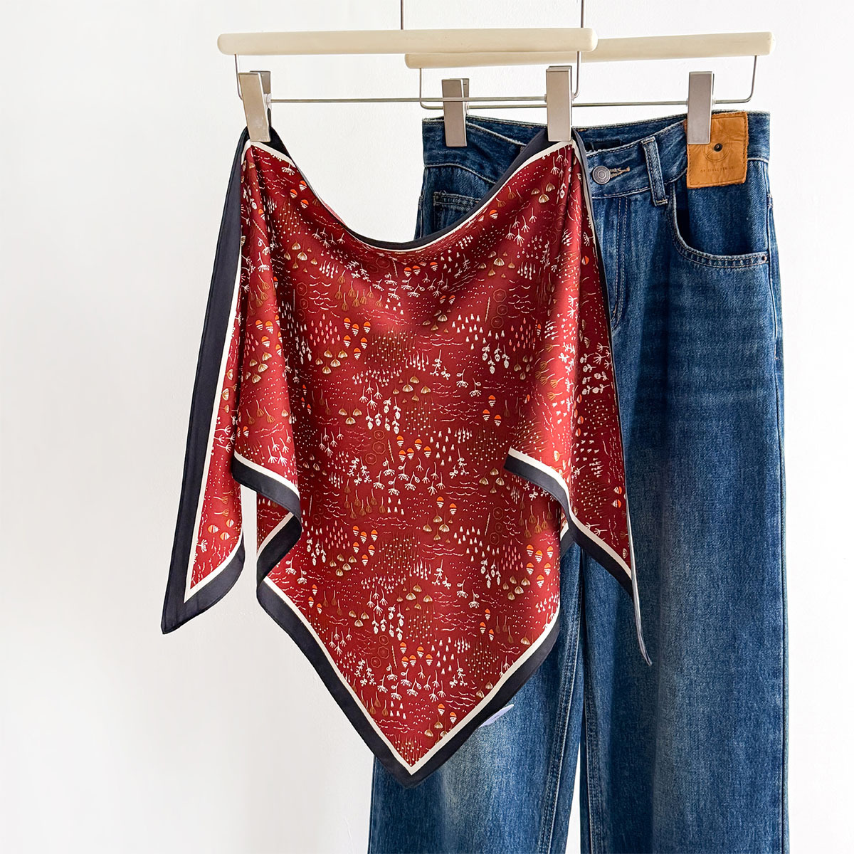Bandana Multi Way - Stylowy trójkątny szal do talii z